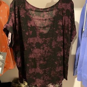 ROCK & REPUBLIC T SHIRT